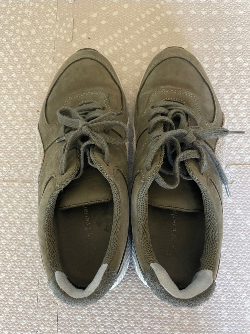 Everlane Leather Upper Olive Green Sneakers - Picture 5 of 8